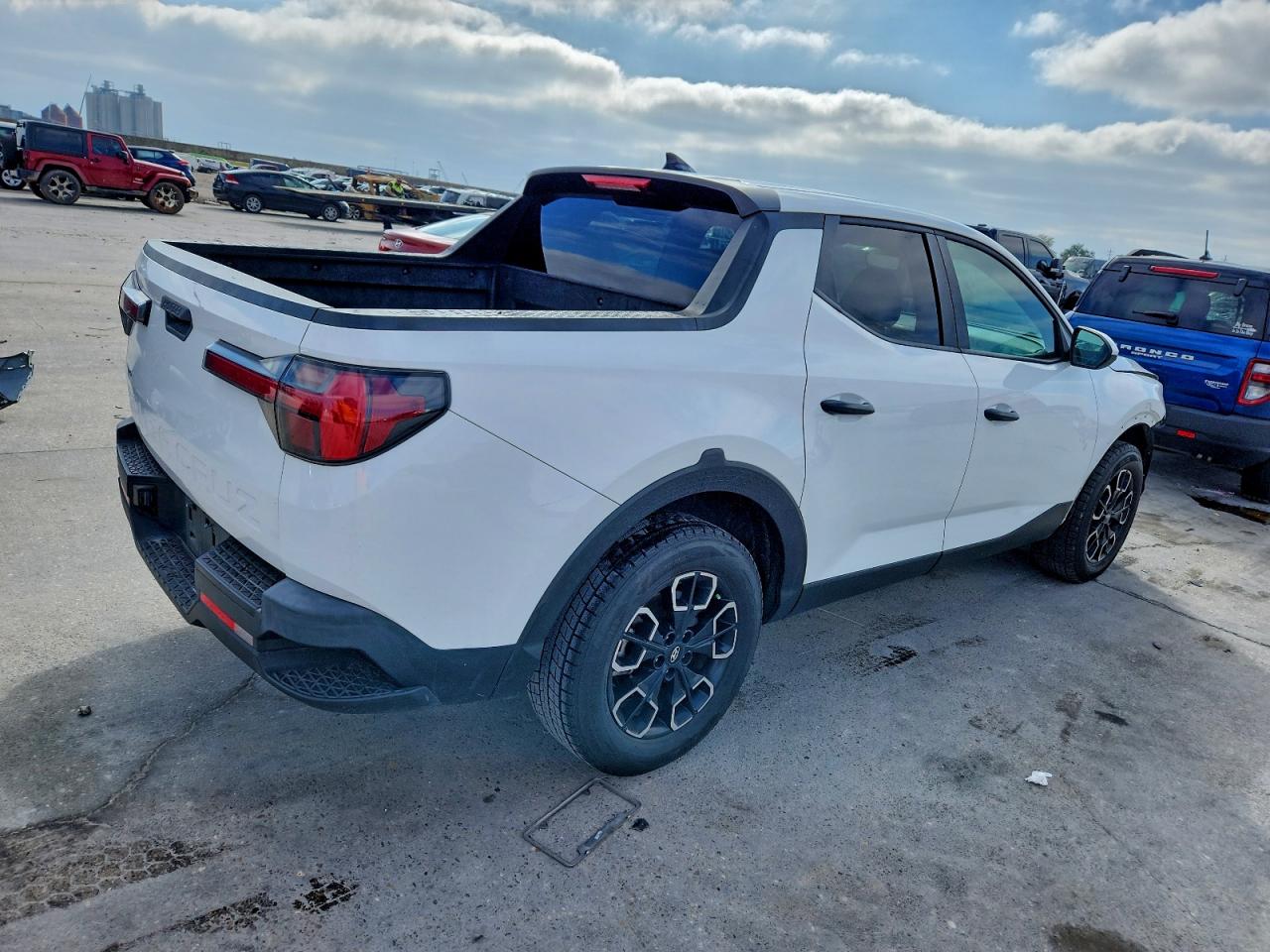 2022 HYUNDAI SANTA CRUZ SE photo 3