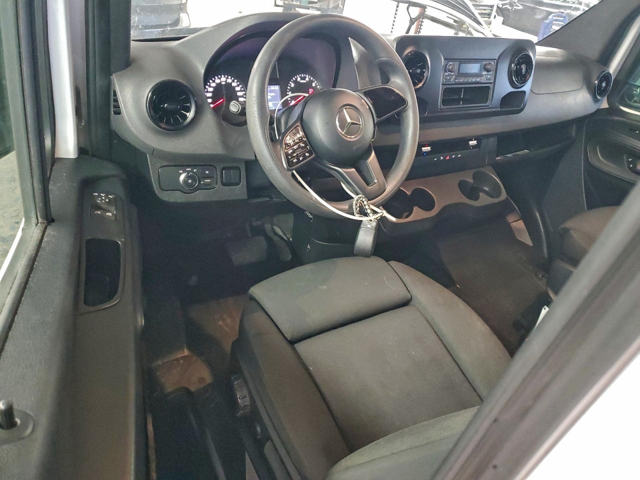 2019 MERCEDES BENZ SPRINTER DELIVERY VAN photo 8