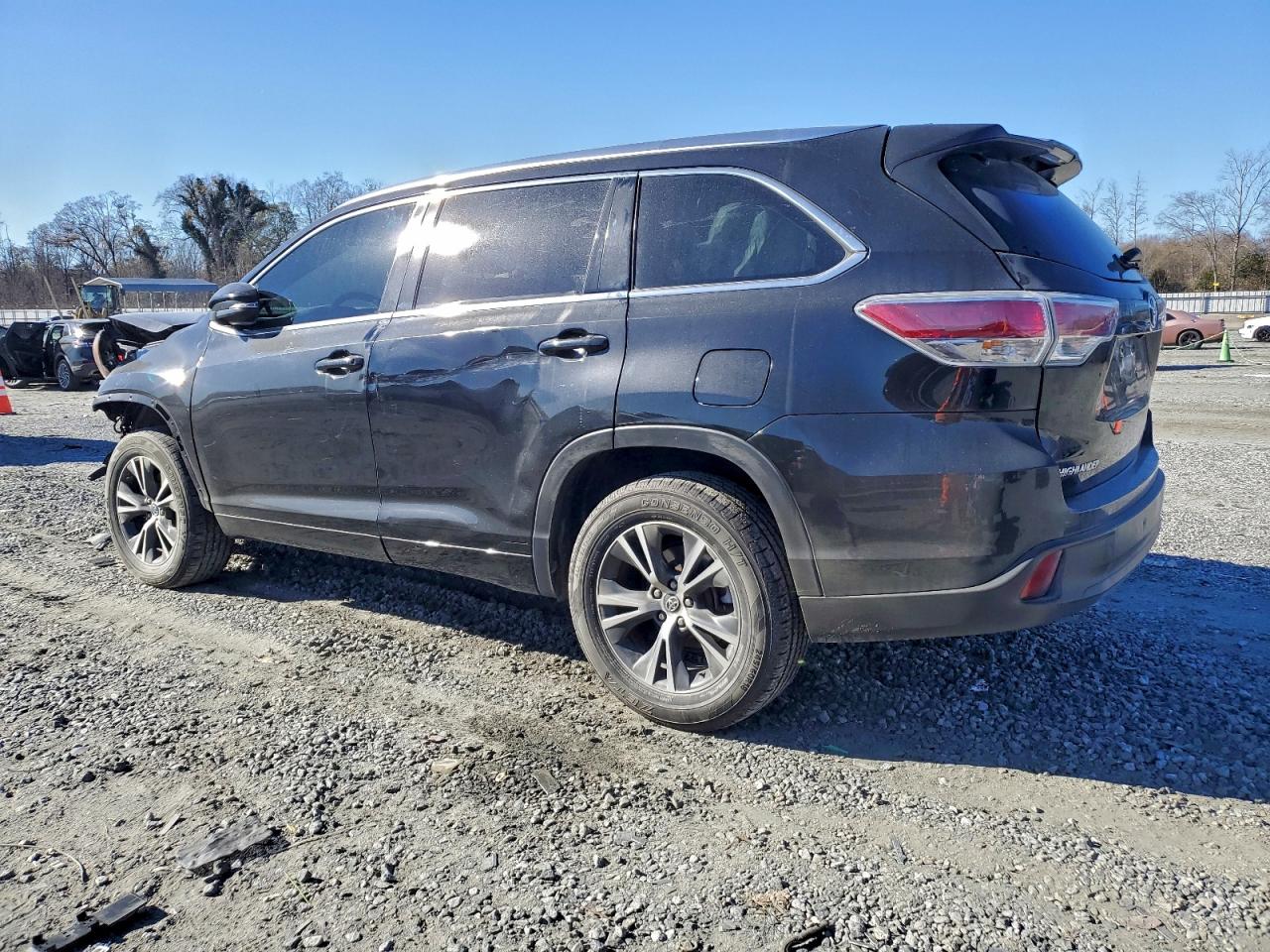 2016 TOYOTA HIGHLANDER XLE photo 4