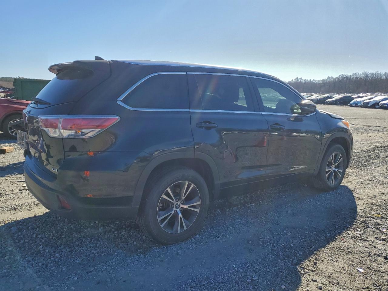 2016 TOYOTA HIGHLANDER XLE photo 7