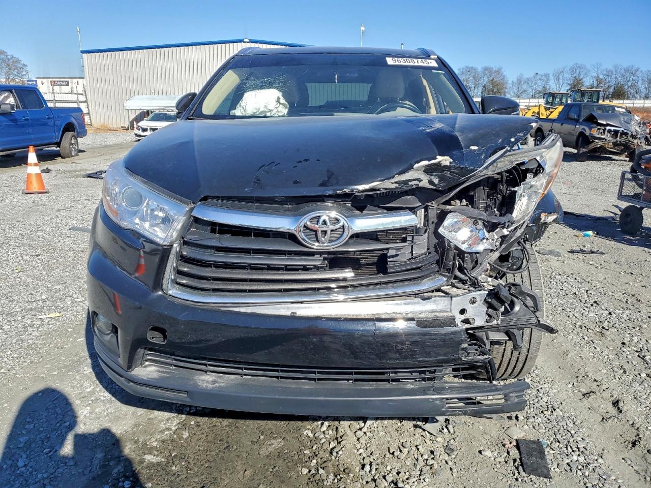 2016 TOYOTA HIGHLANDER XLE photo 13