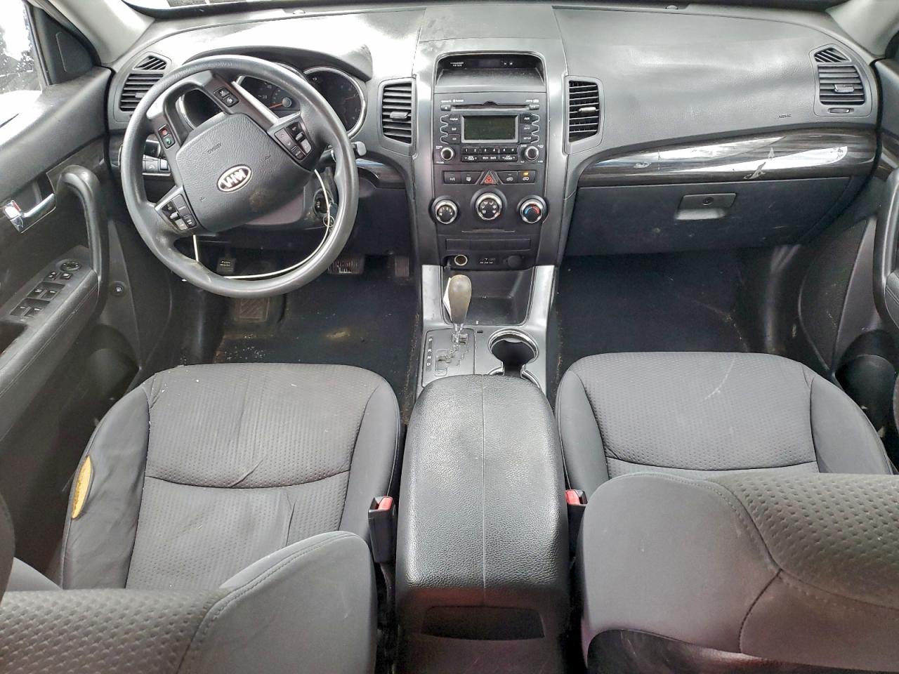 2012 KIA SORENTO BASE photo 8