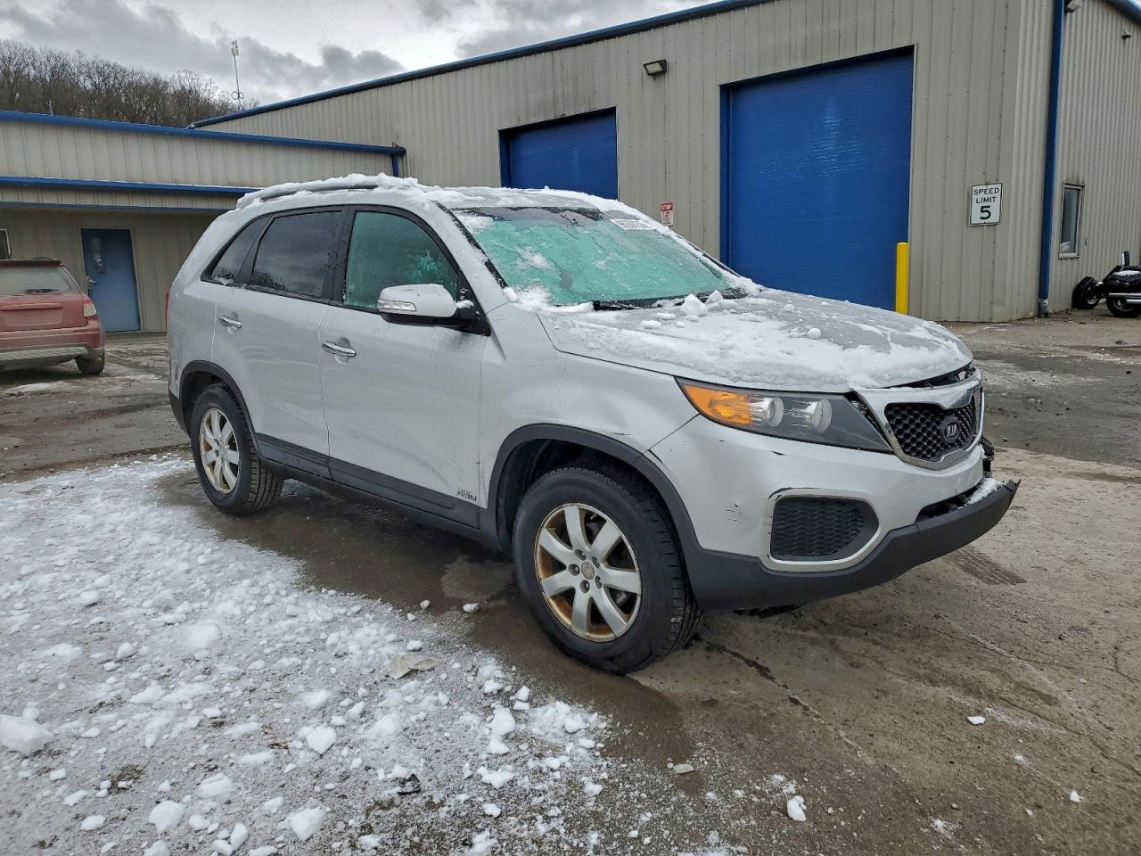 2012 KIA SORENTO BASE photo 4