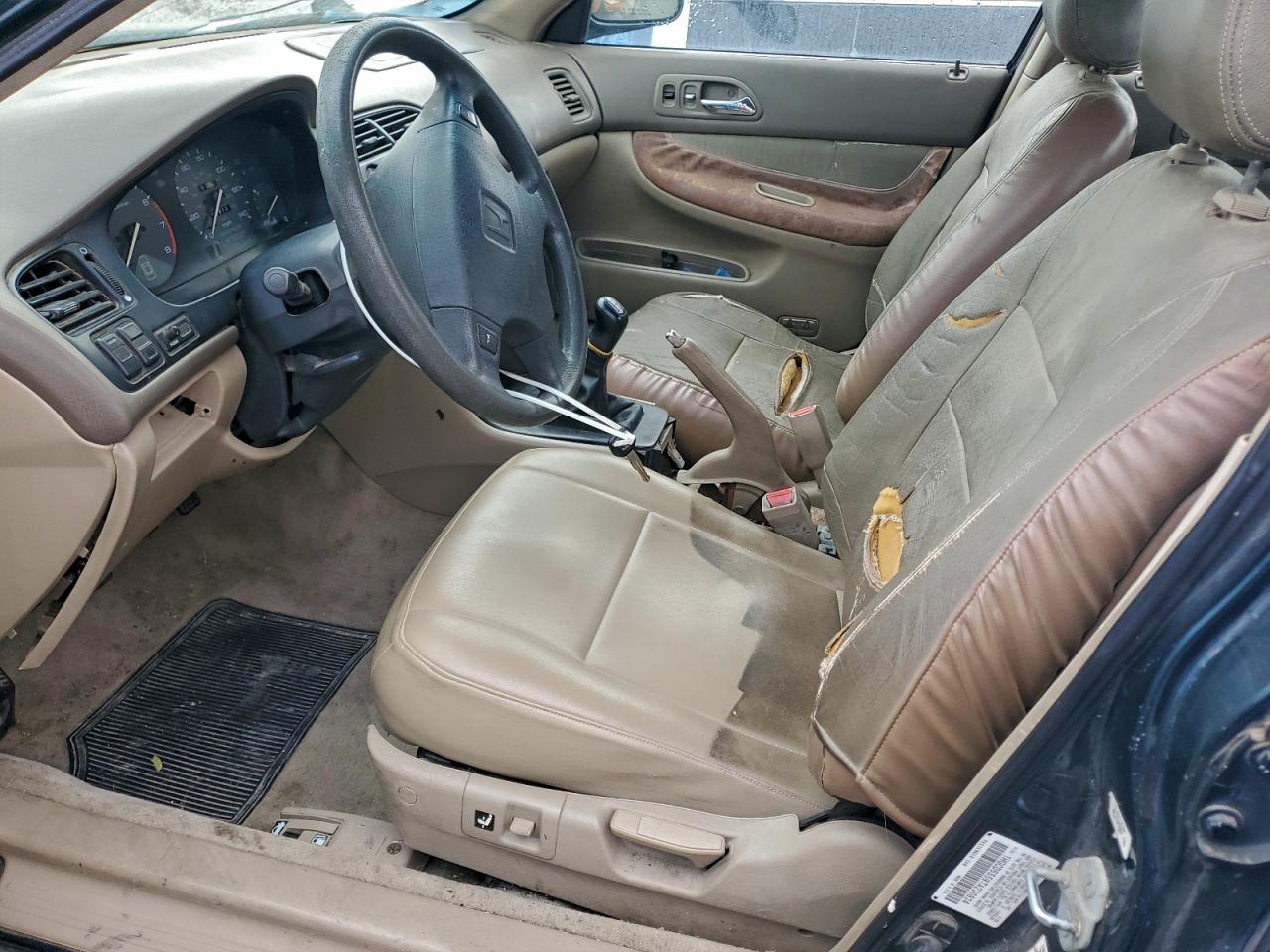 1996 HONDA ACCORD EX photo 7