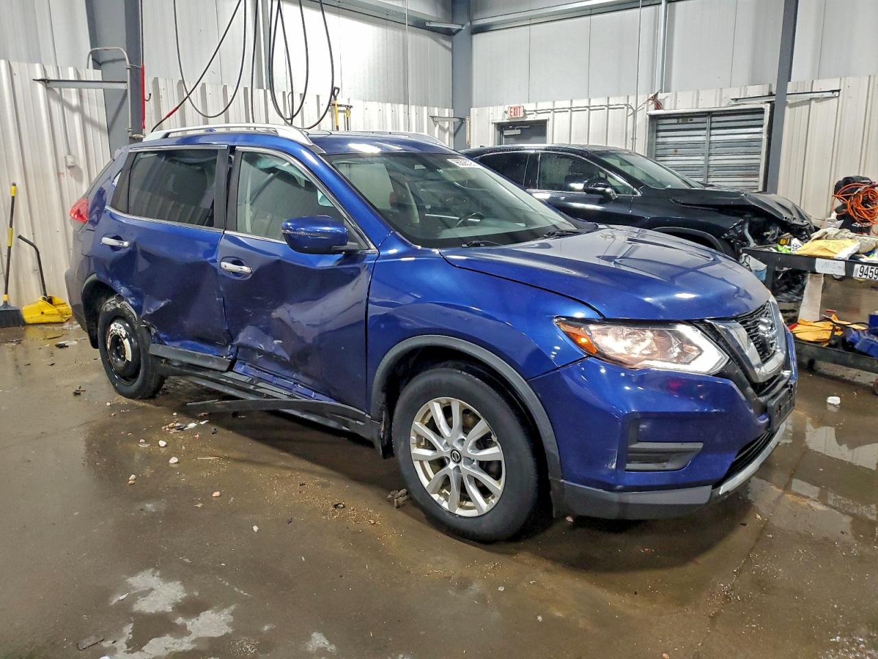 2017 NISSAN ROGUE S photo 4