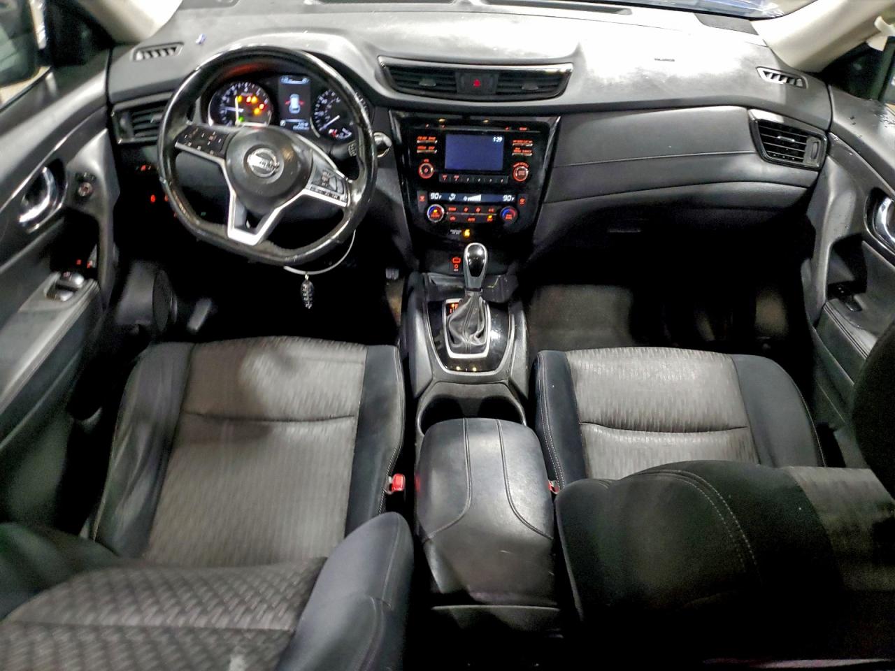 2017 NISSAN ROGUE S photo 8