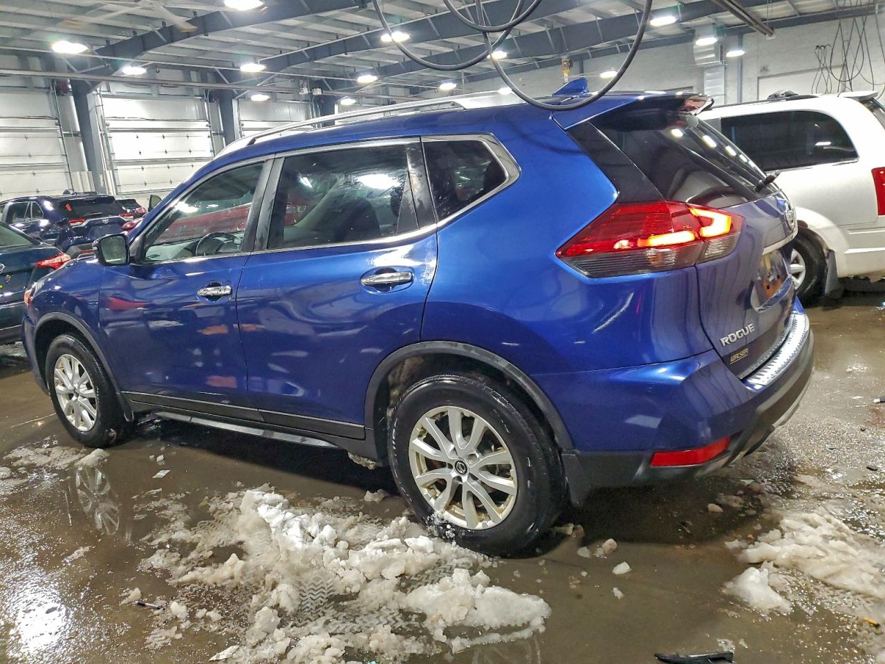 2017 NISSAN ROGUE S photo 2