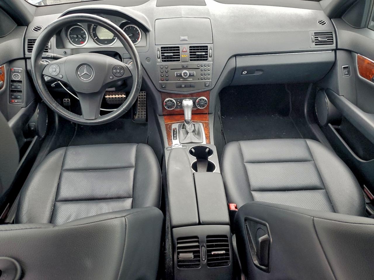 2011 MERCEDES-BENZ C 300 photo 8