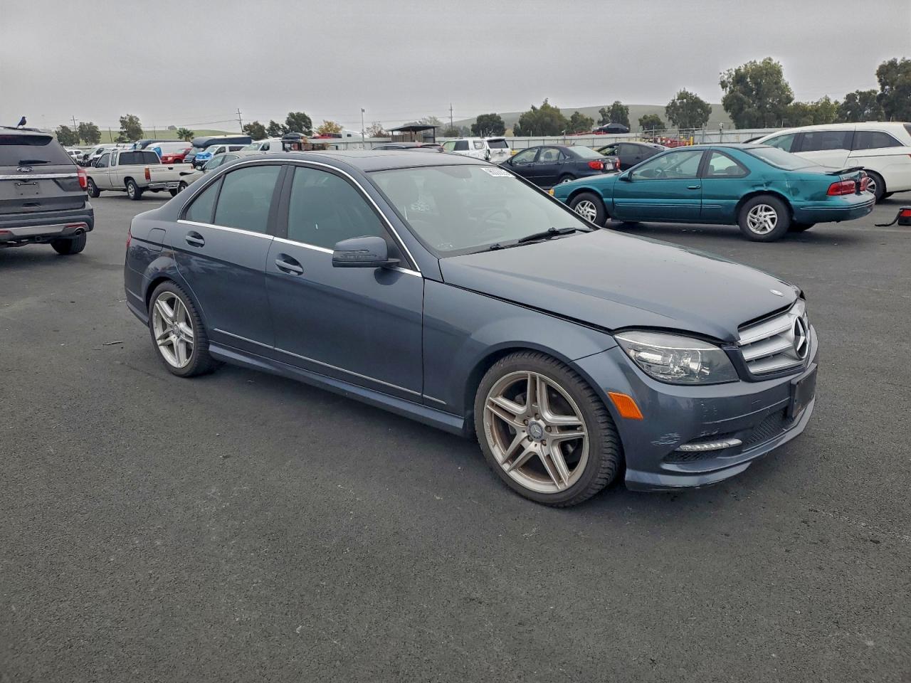 2011 MERCEDES-BENZ C 300 photo 4