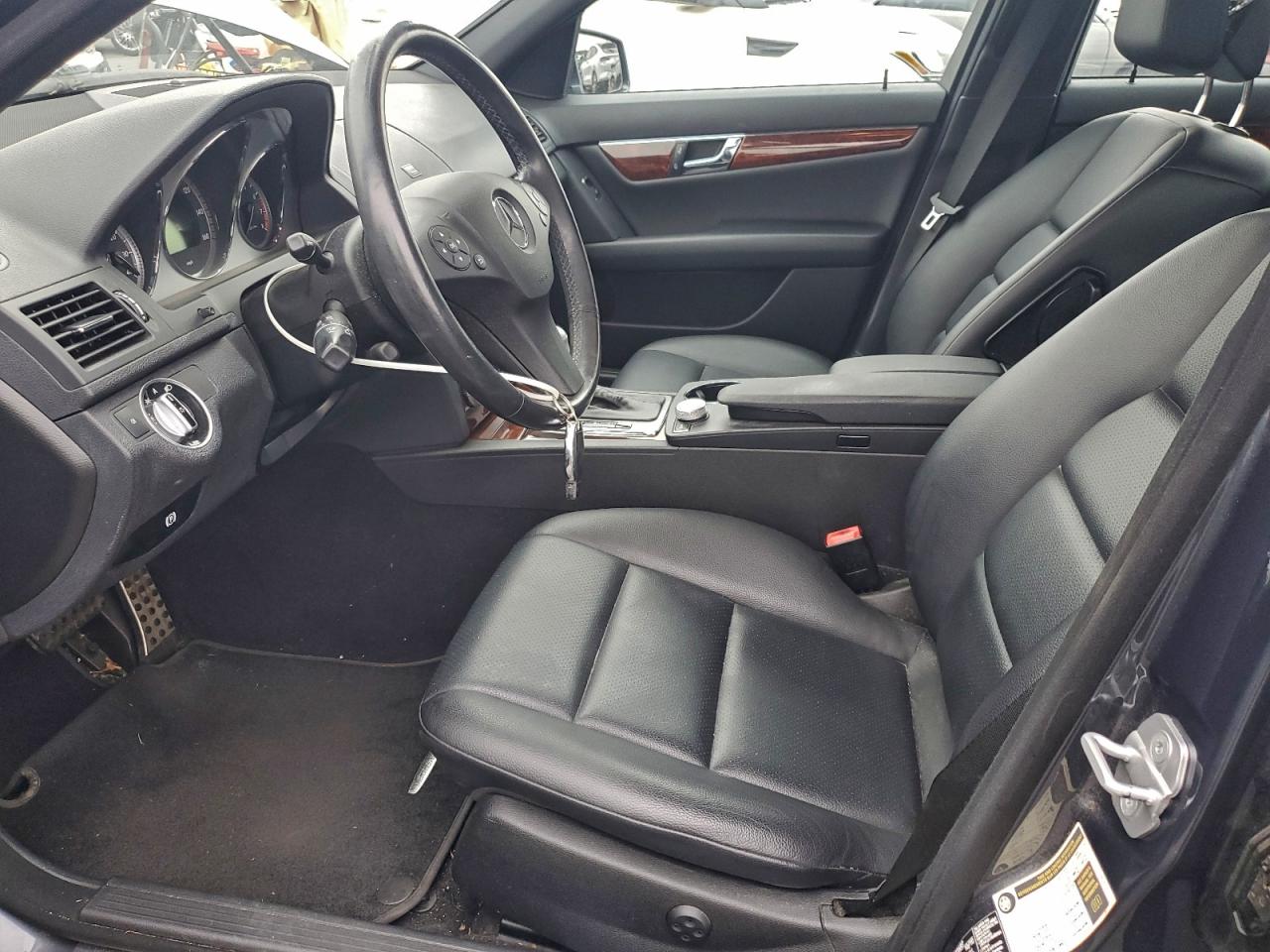 2011 MERCEDES-BENZ C 300 photo 7