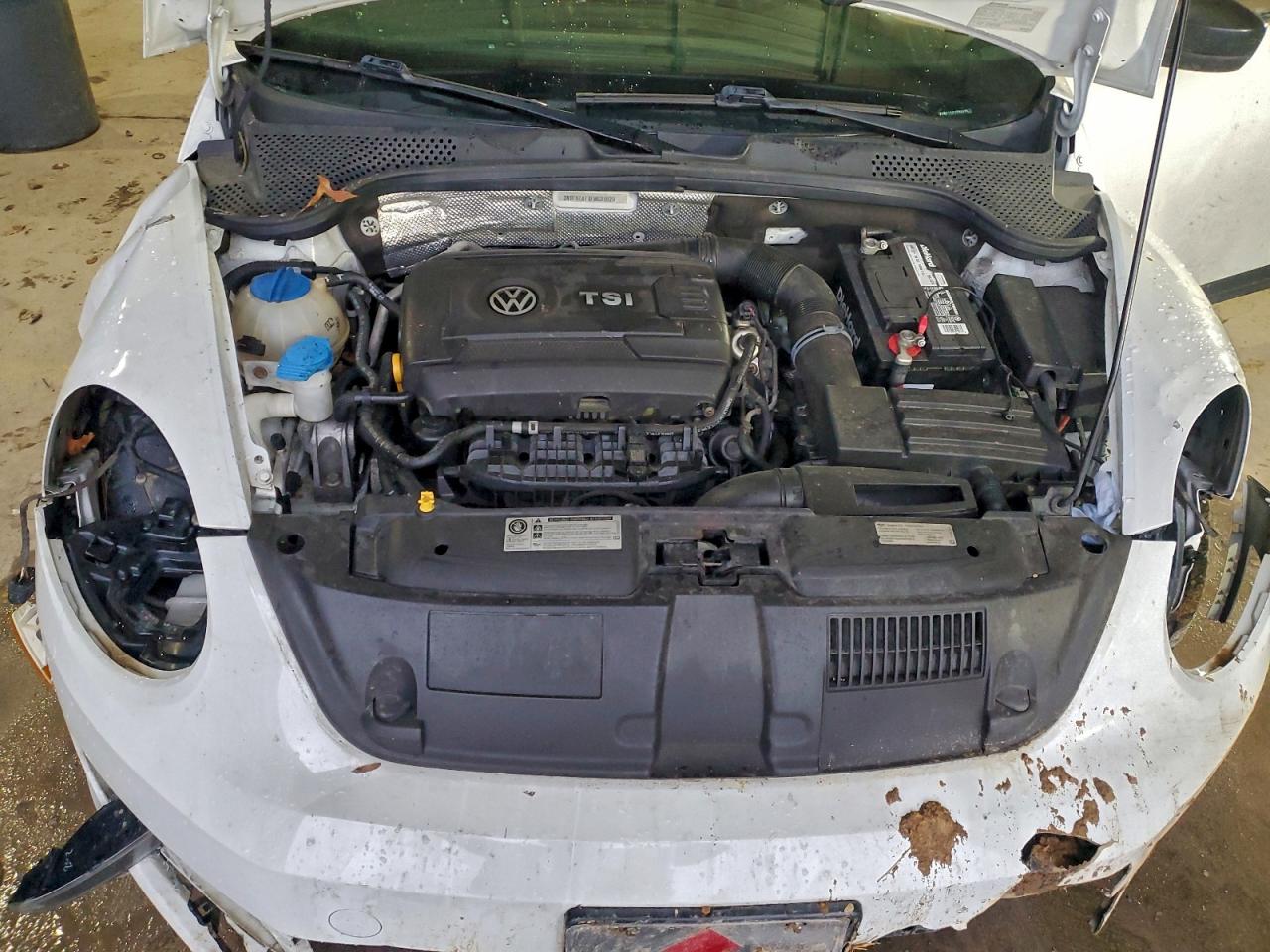 2015 VOLKSWAGEN BEETLE 1.8T photo 21