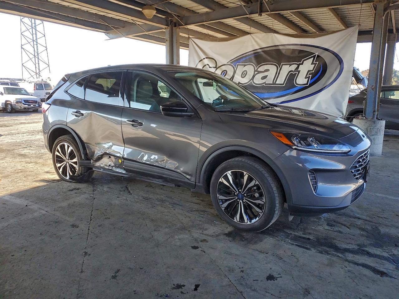 2022 FORD ESCAPE SE photo 4