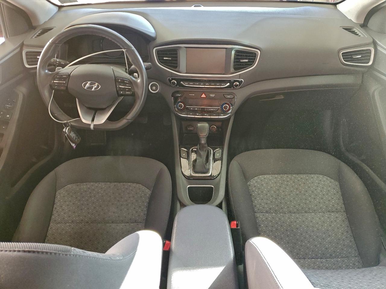 2019 HYUNDAI IONIQ SEL photo 15