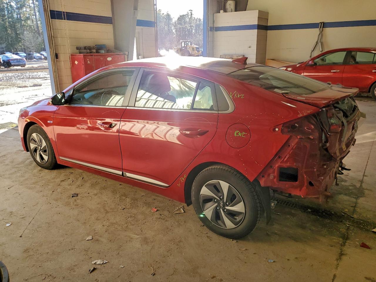 2019 HYUNDAI IONIQ SEL photo 3