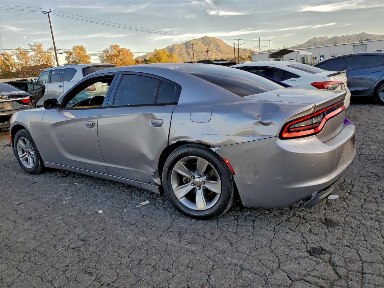 2016 DODGE CHARGER SE photo 2