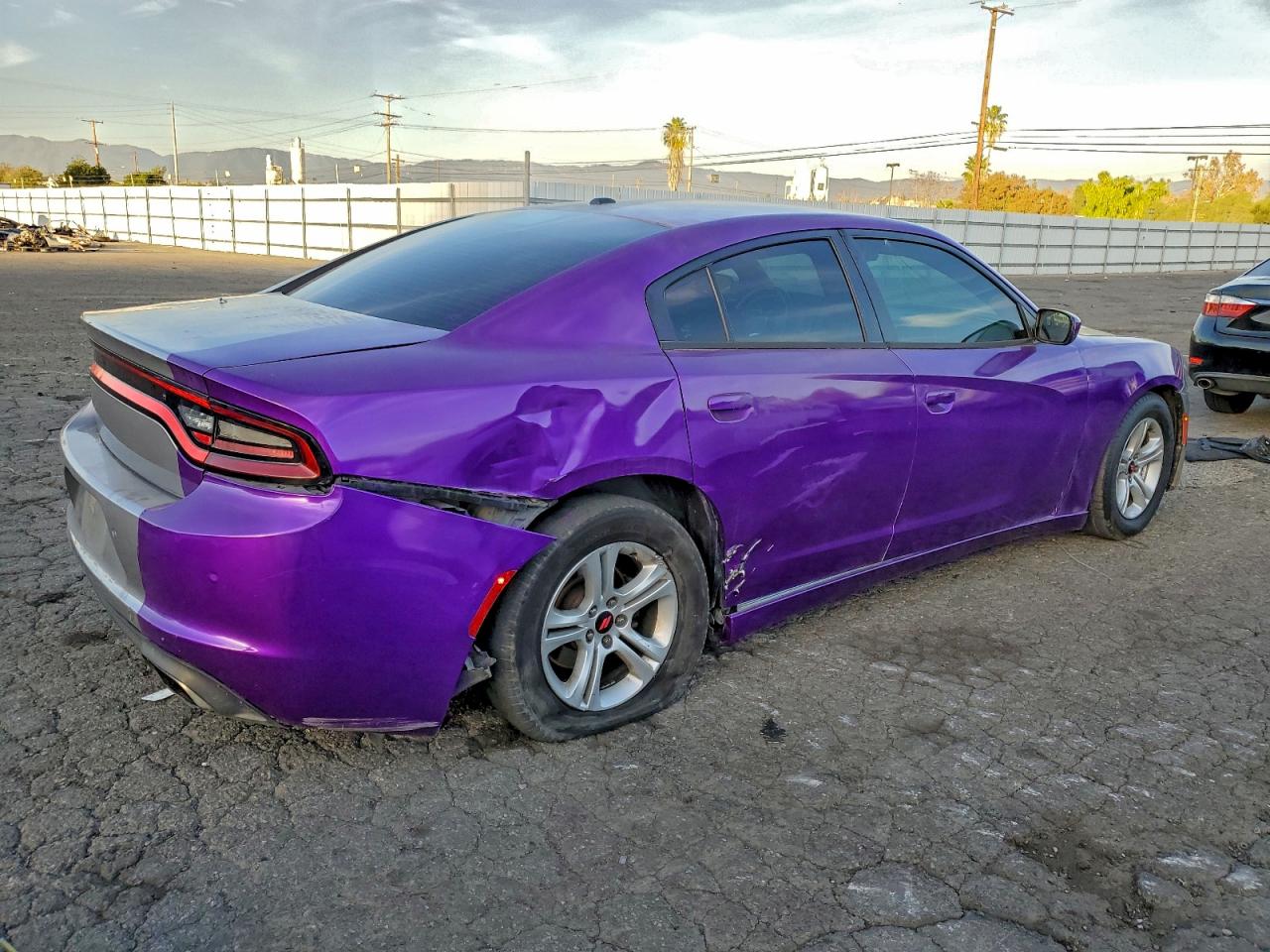 2016 DODGE CHARGER SE photo 3