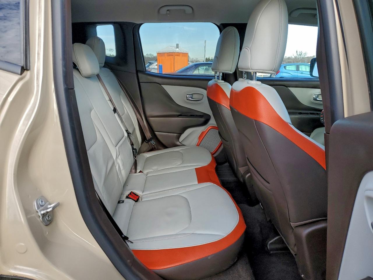 2015 JEEP RENEGADE LIMITED photo 10