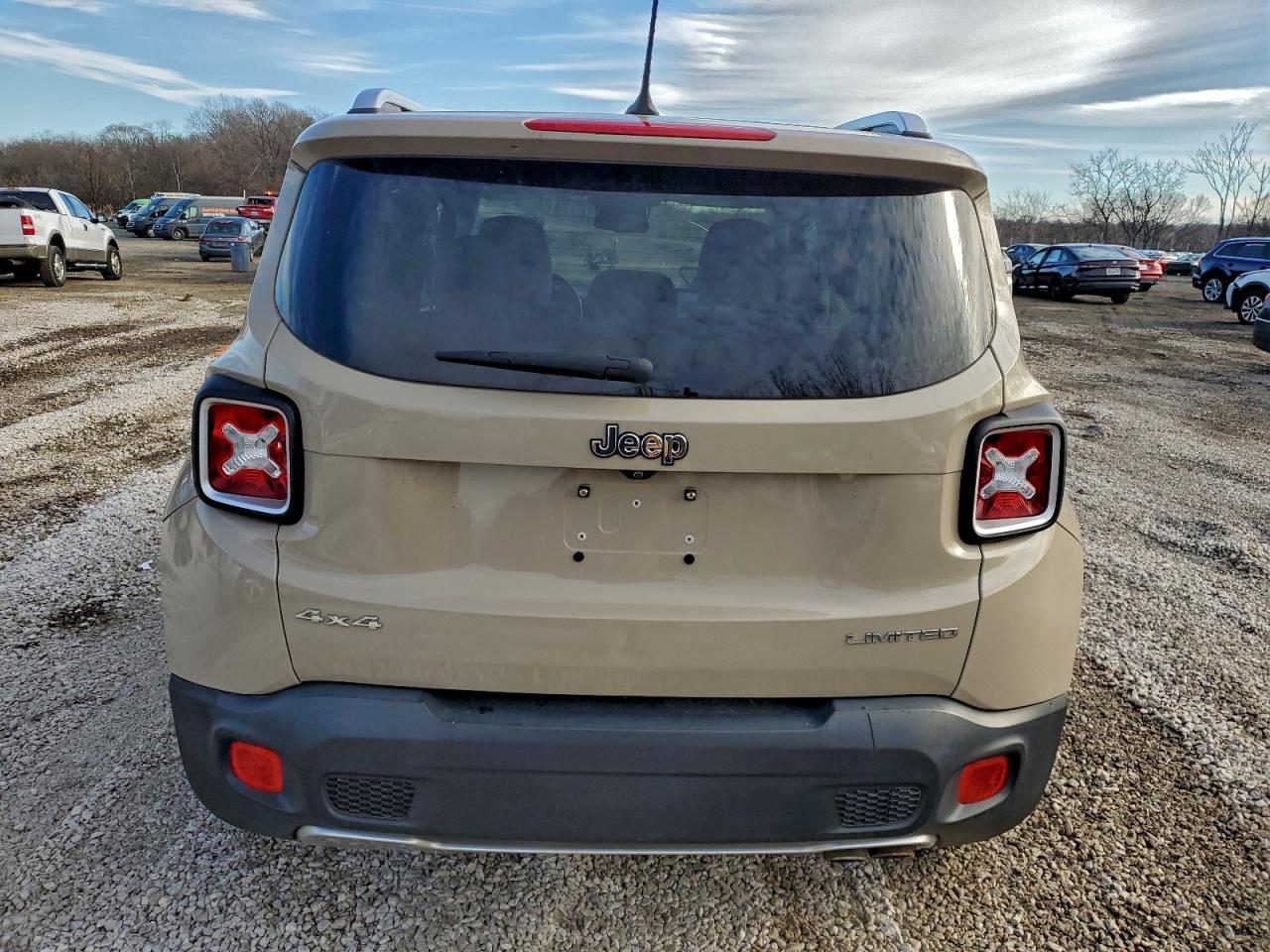 2015 JEEP RENEGADE LIMITED photo 6