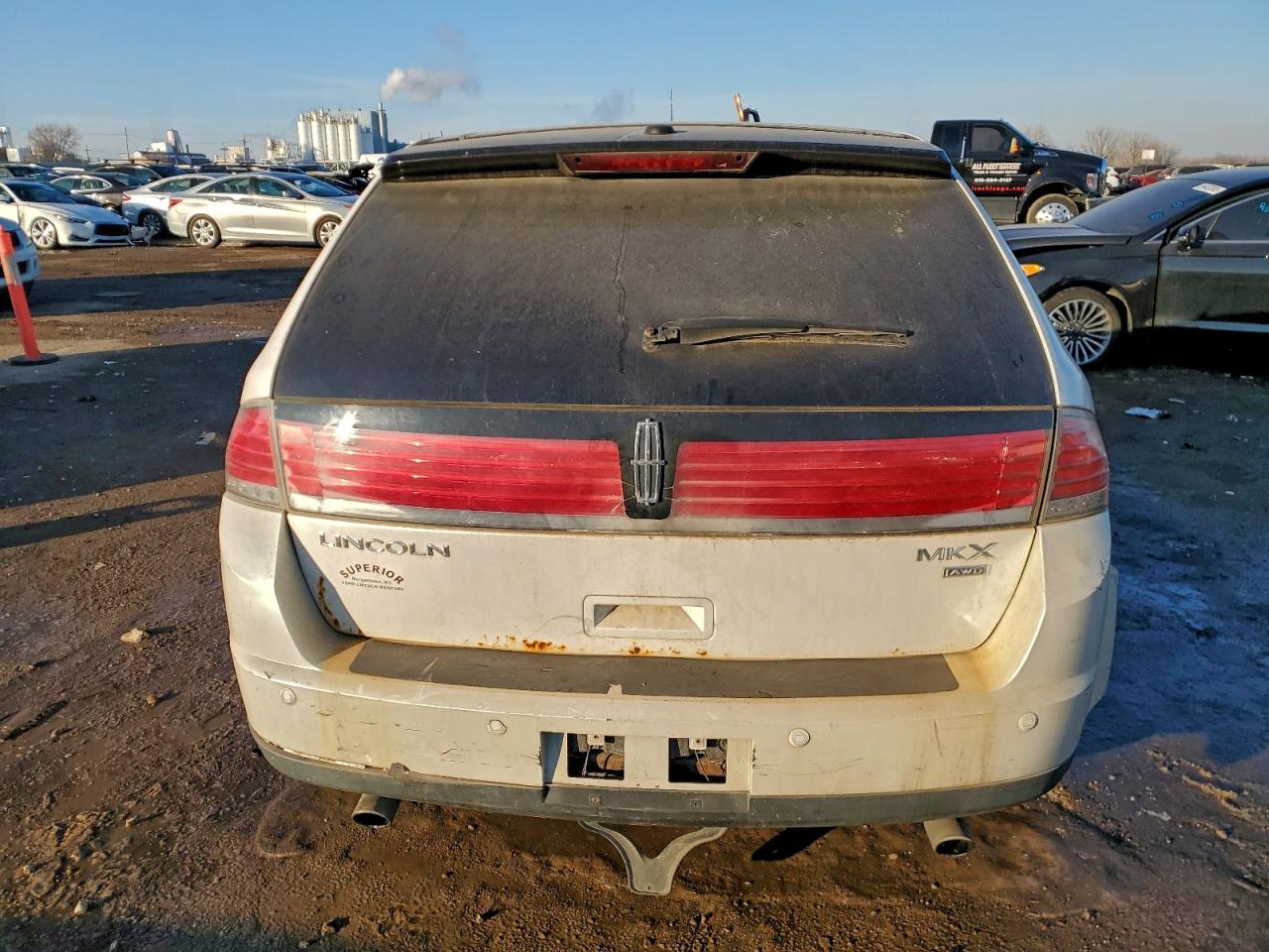 2010 LINCOLN TOWNHOUSE MKX photo 16