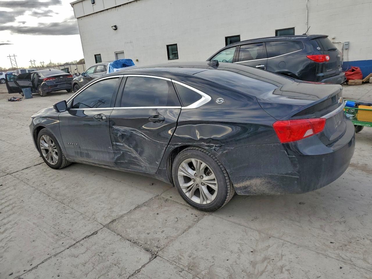 2014 CHEVROLET IMPALA LT photo 2