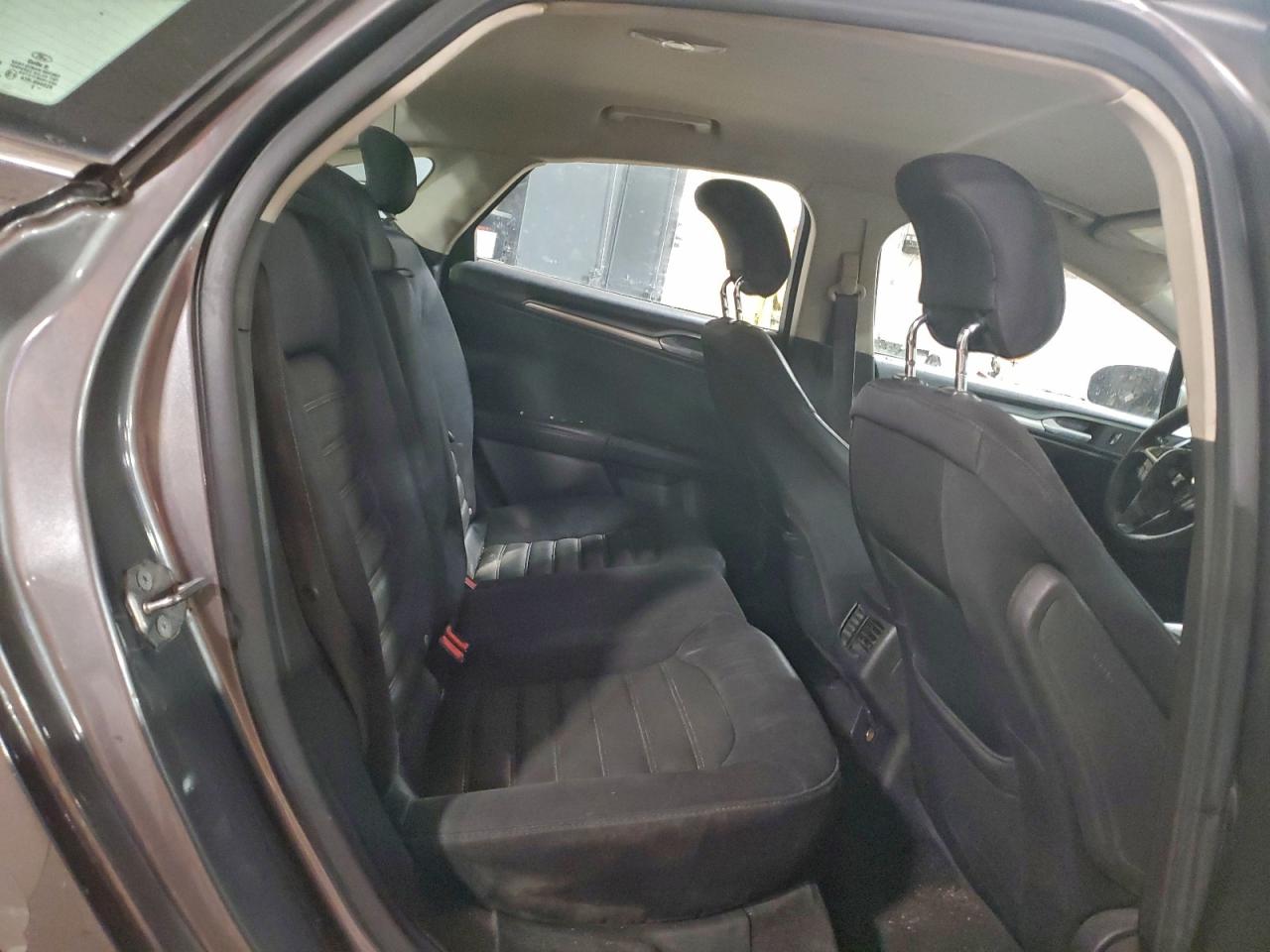 2013 FORD FUSION SE photo 10