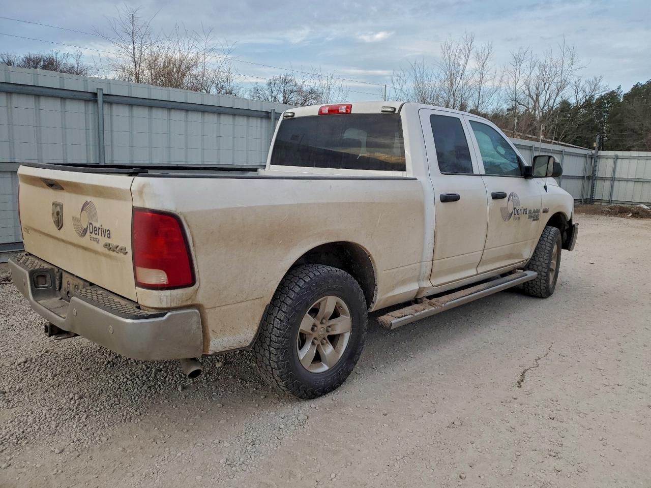 2022 RAM 1500 CLASSIC TRADESMAN photo 3