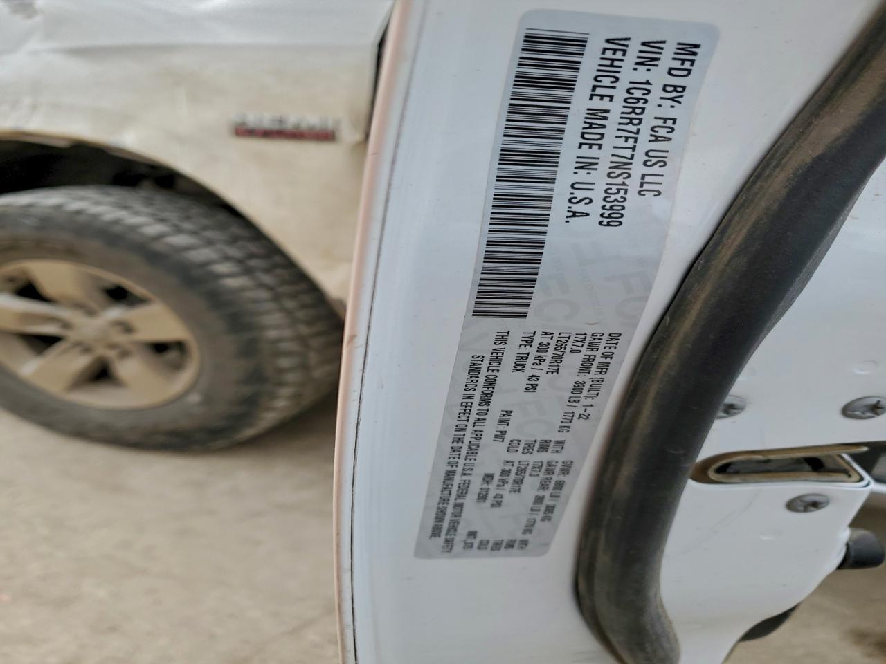 2022 RAM 1500 CLASSIC TRADESMAN photo 13