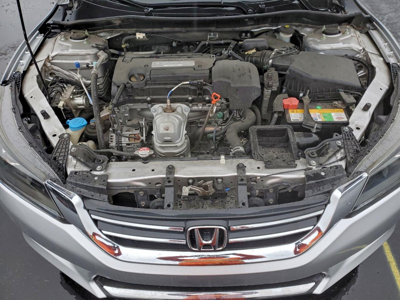 2013 HONDA ACCORD LX photo 11