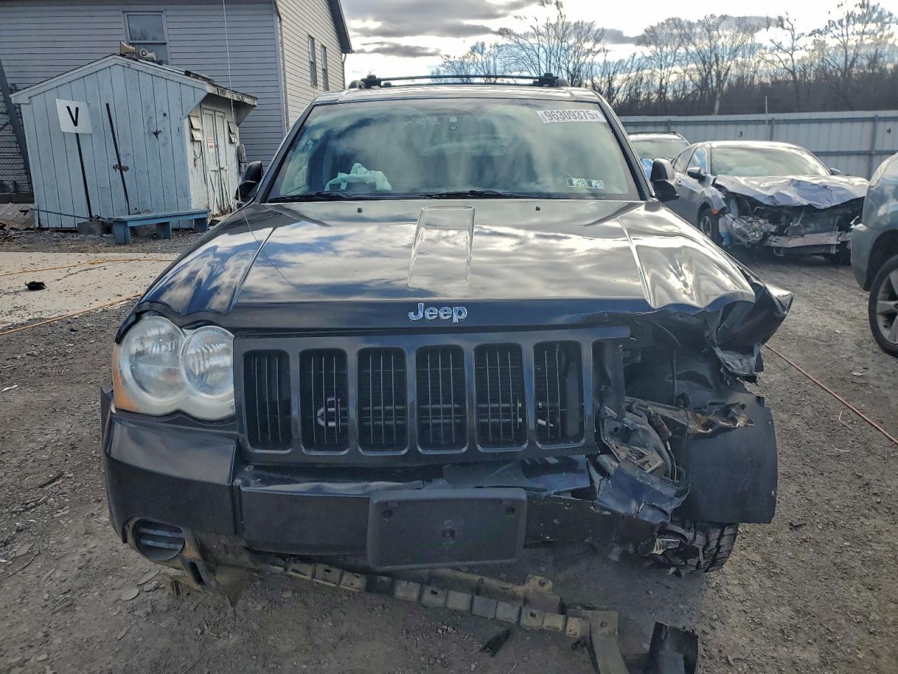 2009 JEEP GRAND CHEROKEE LAREDO photo 5