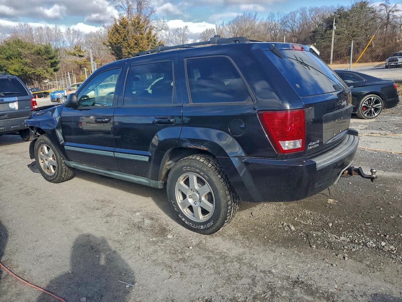 2009 JEEP GRAND CHEROKEE LAREDO photo 2