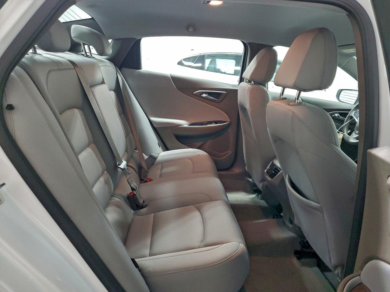 2025 CHEVROLET MALIBU LT photo 10