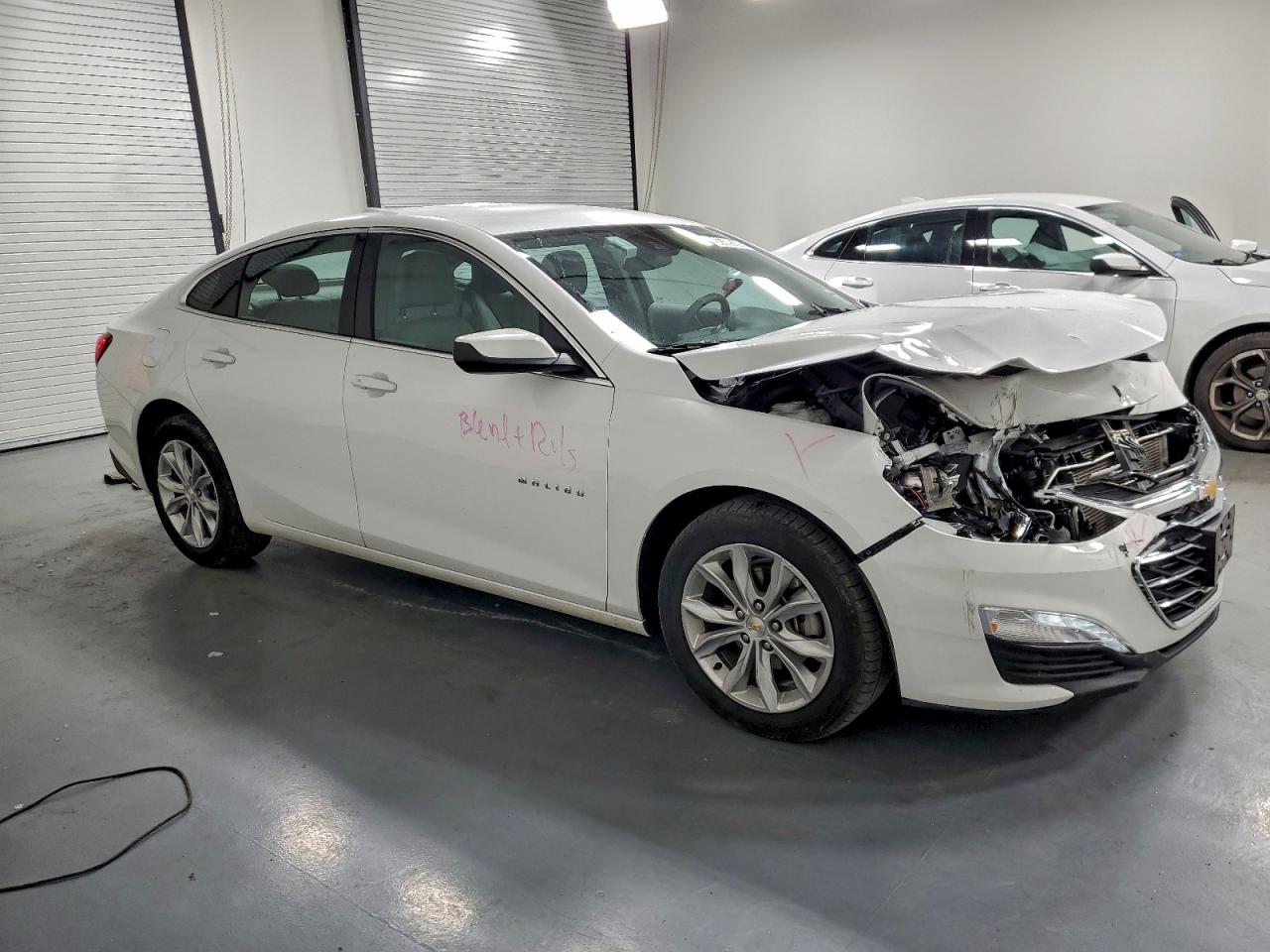 2025 CHEVROLET MALIBU LT photo 4