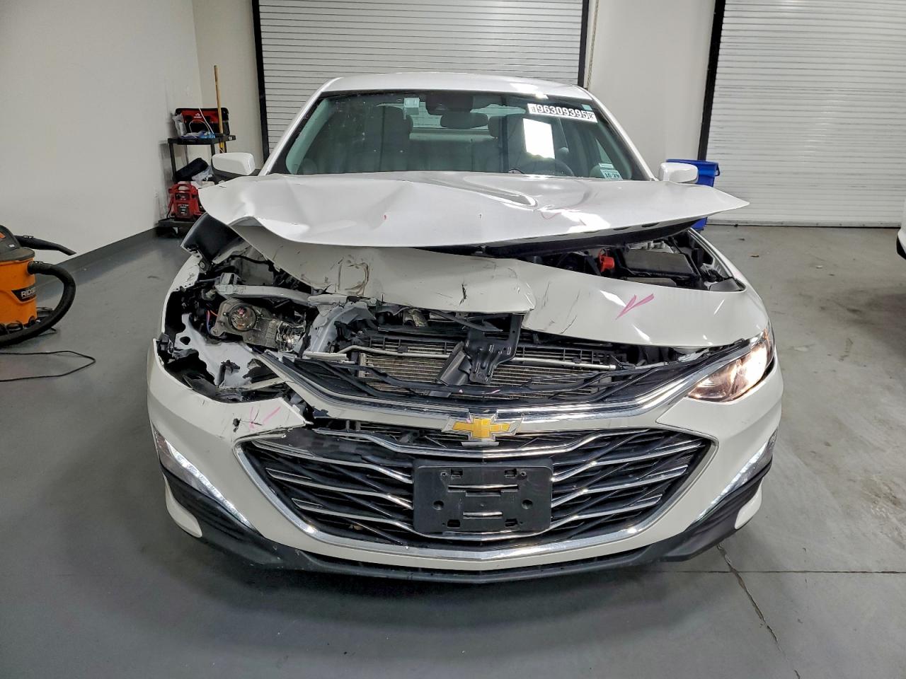 2025 CHEVROLET MALIBU LT photo 5