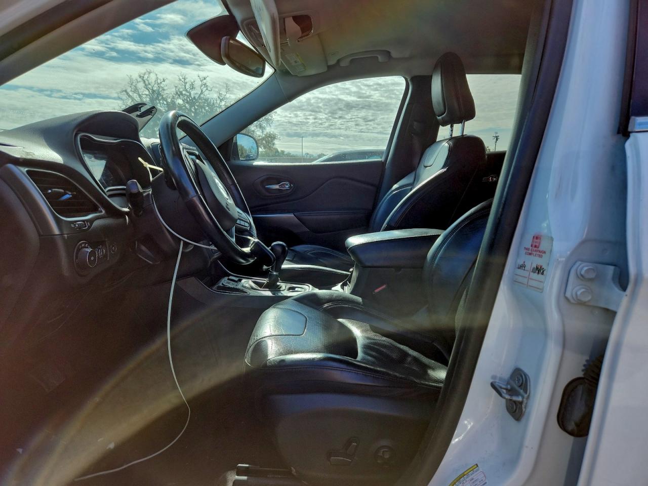 2019 JEEP CHEROKEE LIMITED photo 7
