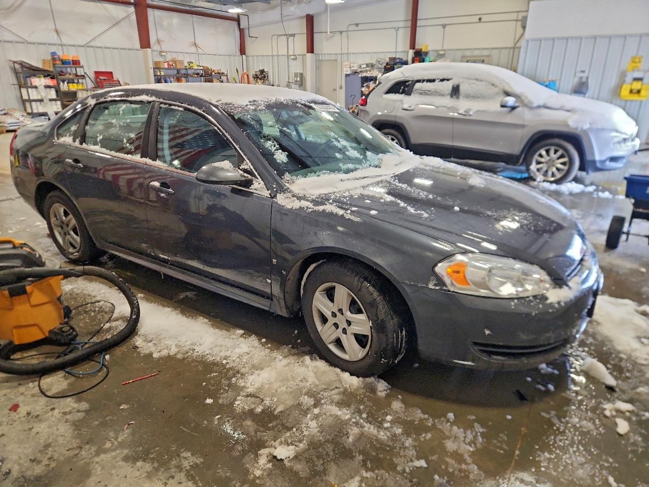 2010 CHEVROLET IMPALA LS photo 4
