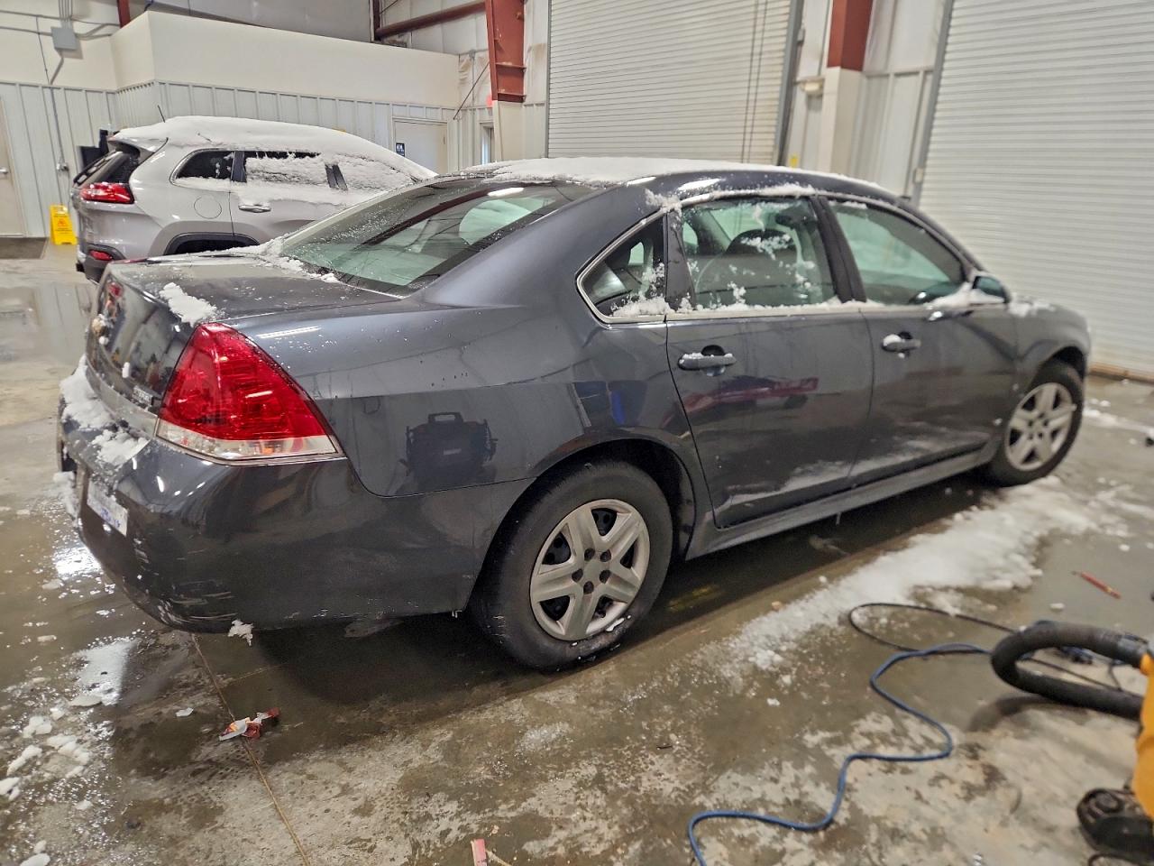 2010 CHEVROLET IMPALA LS photo 3