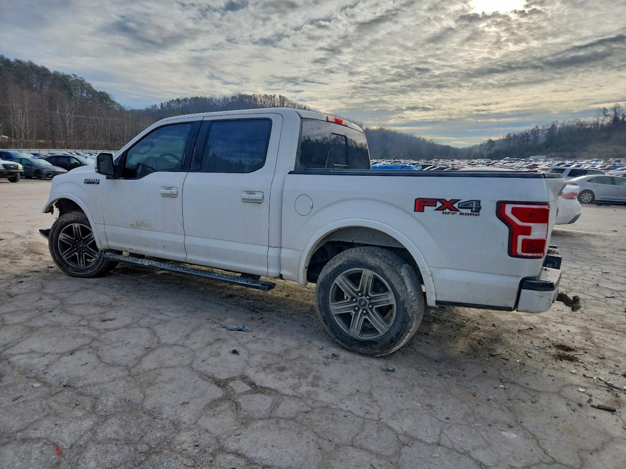 2018 FORD F150 SUPERCREW photo 2