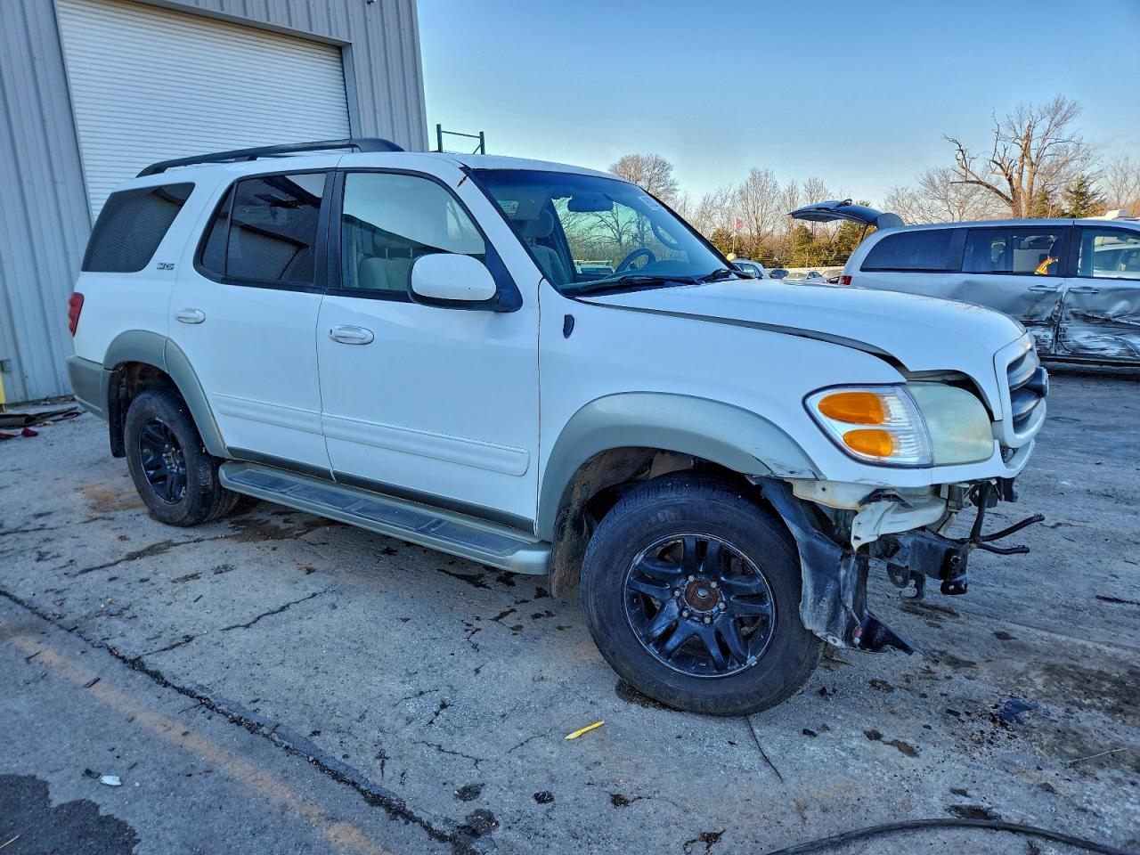 2003 TOYOTA SEQUOIA SR5 photo 4