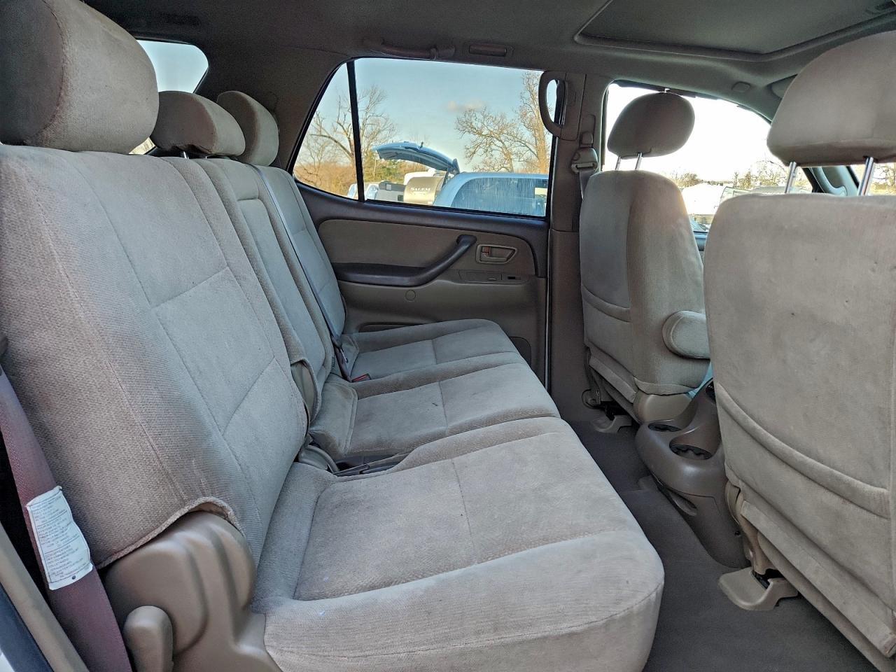 2003 TOYOTA SEQUOIA SR5 photo 11
