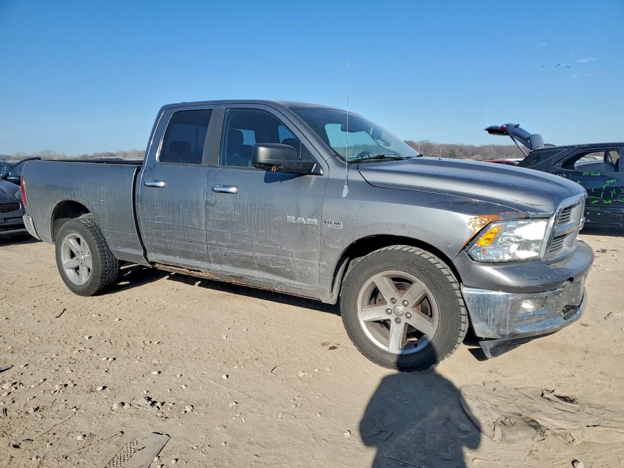 2010 DODGE RAM 1500 photo 4