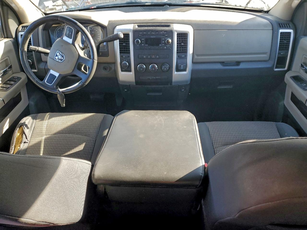 2010 DODGE RAM 1500 photo 8