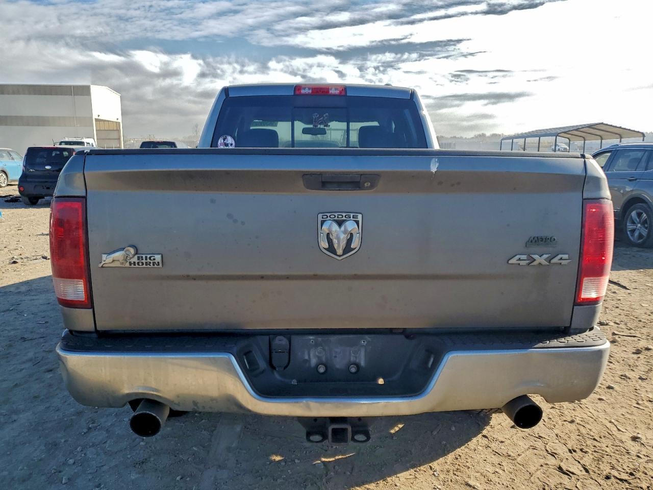 2010 DODGE RAM 1500 photo 6