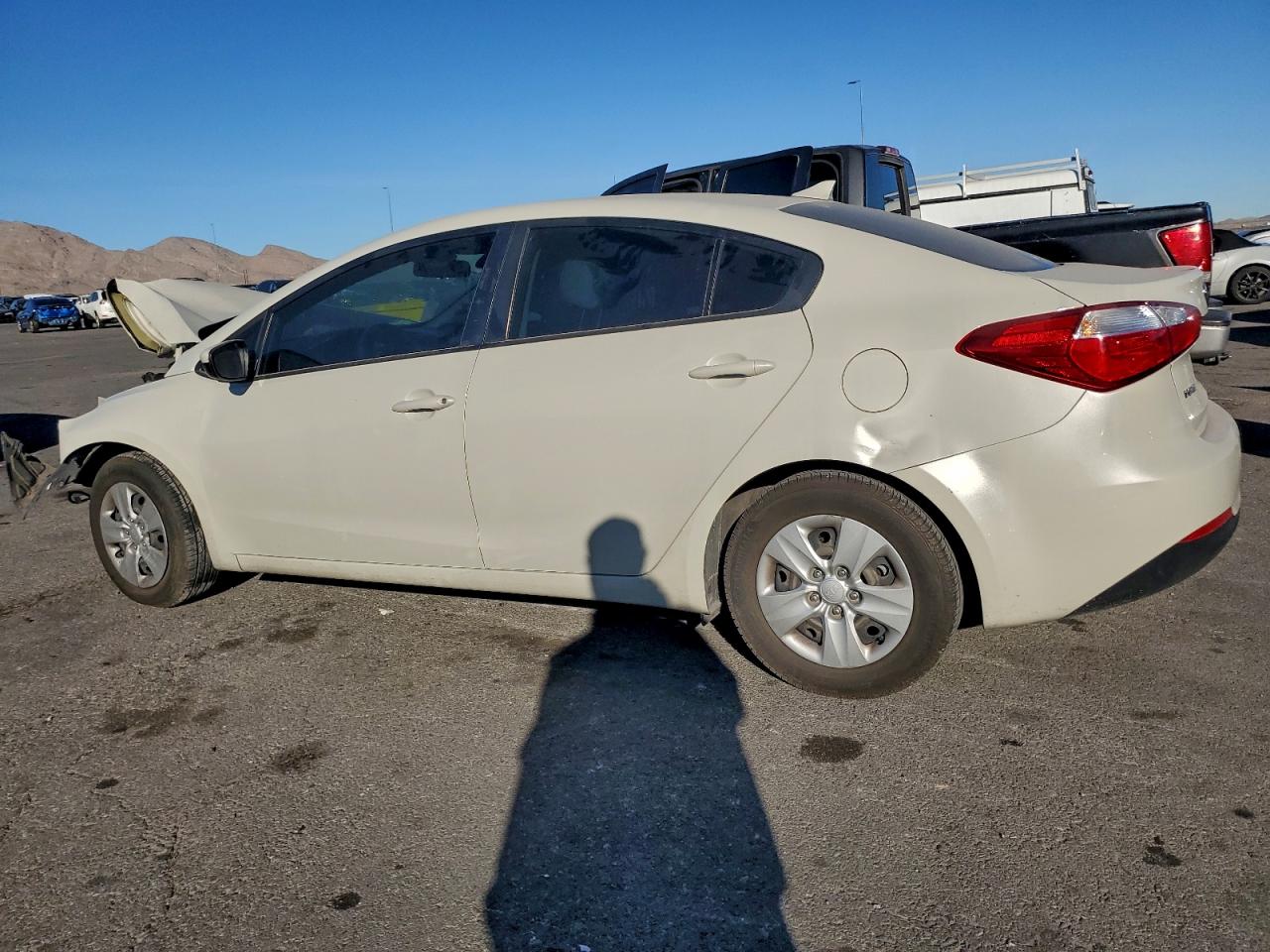2015 KIA FORTE LX photo 2