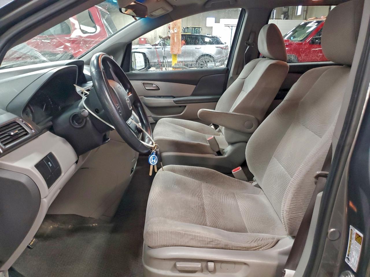 2012 HONDA ODYSSEY LX photo 7