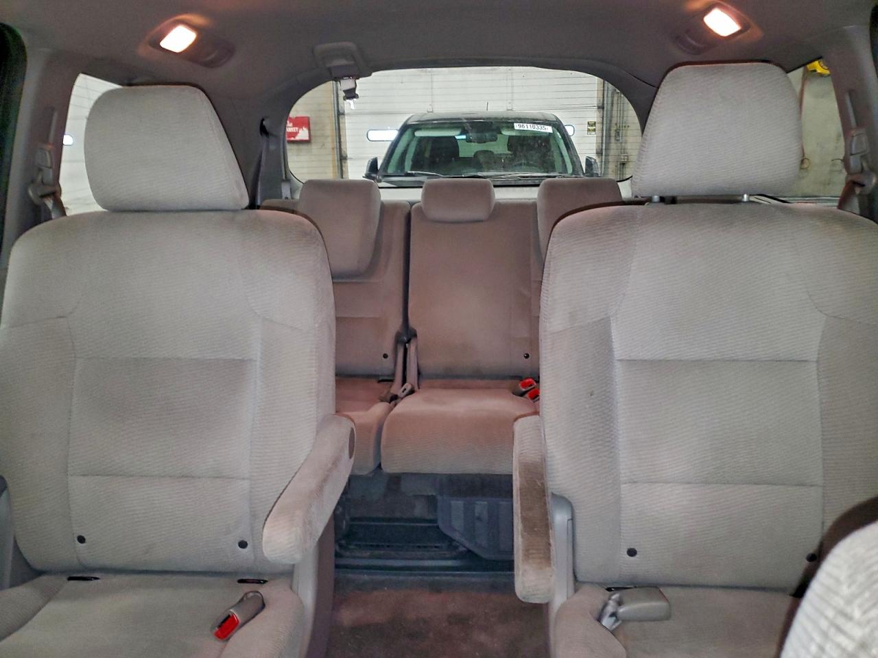 2012 HONDA ODYSSEY LX photo 10