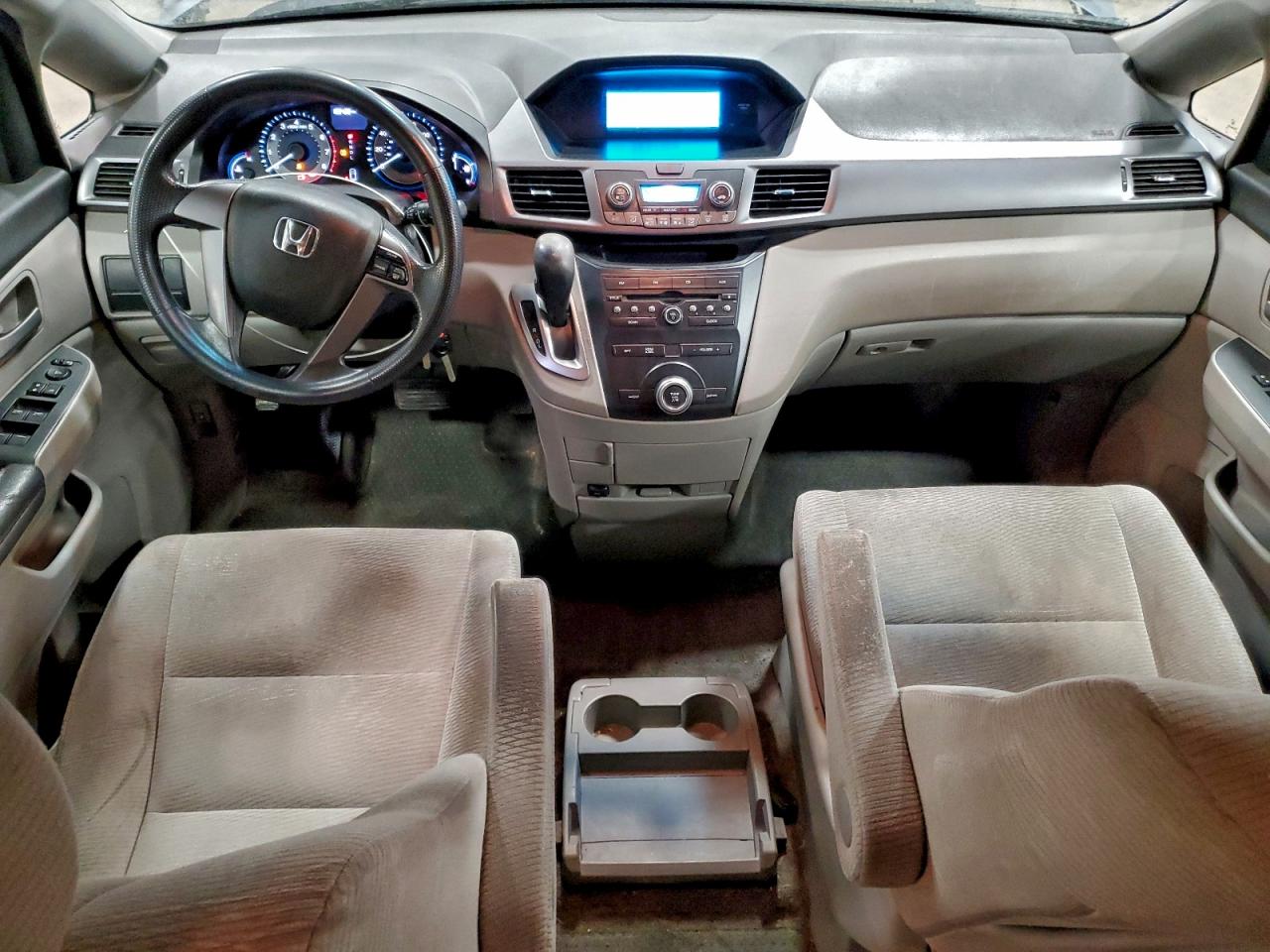 2012 HONDA ODYSSEY LX photo 8