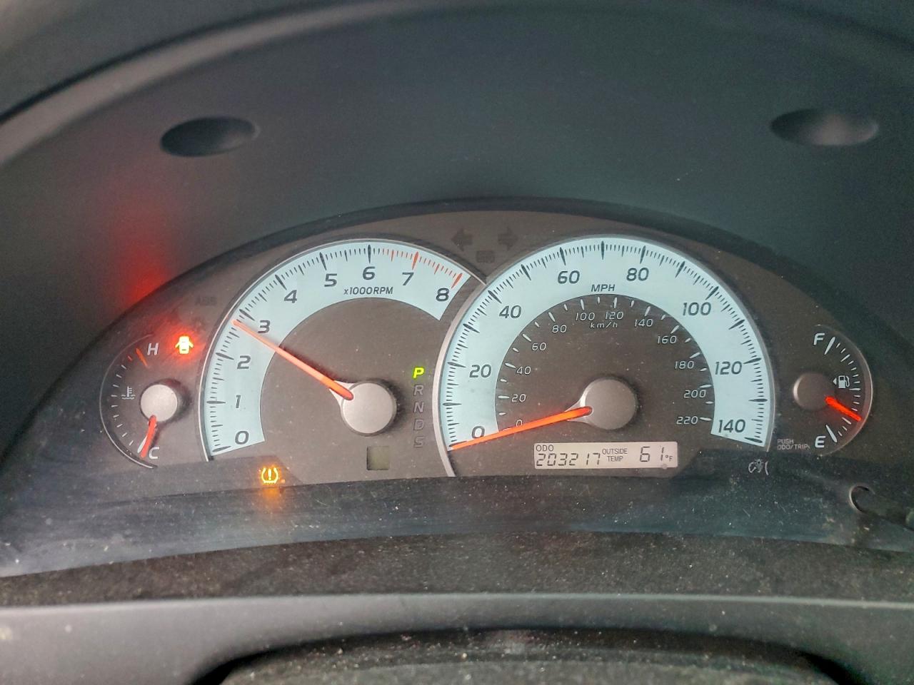 2011 TOYOTA CAMRY SE photo 9