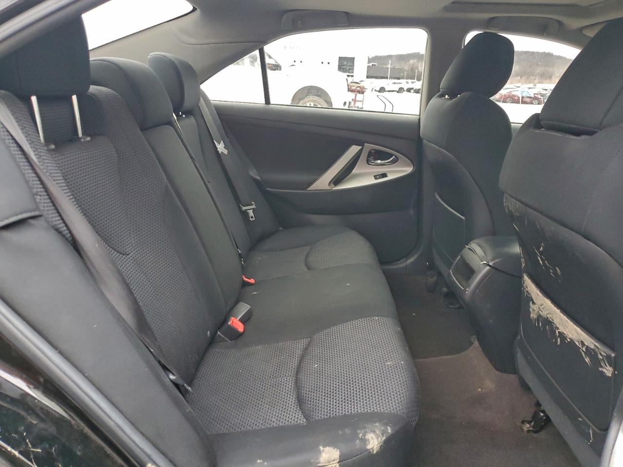 2011 TOYOTA CAMRY SE photo 10
