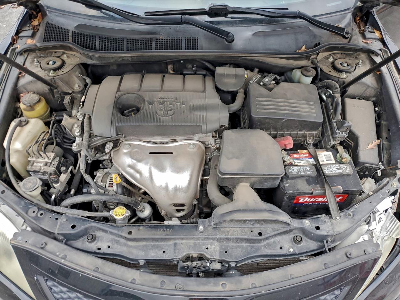 2011 TOYOTA CAMRY SE photo 11