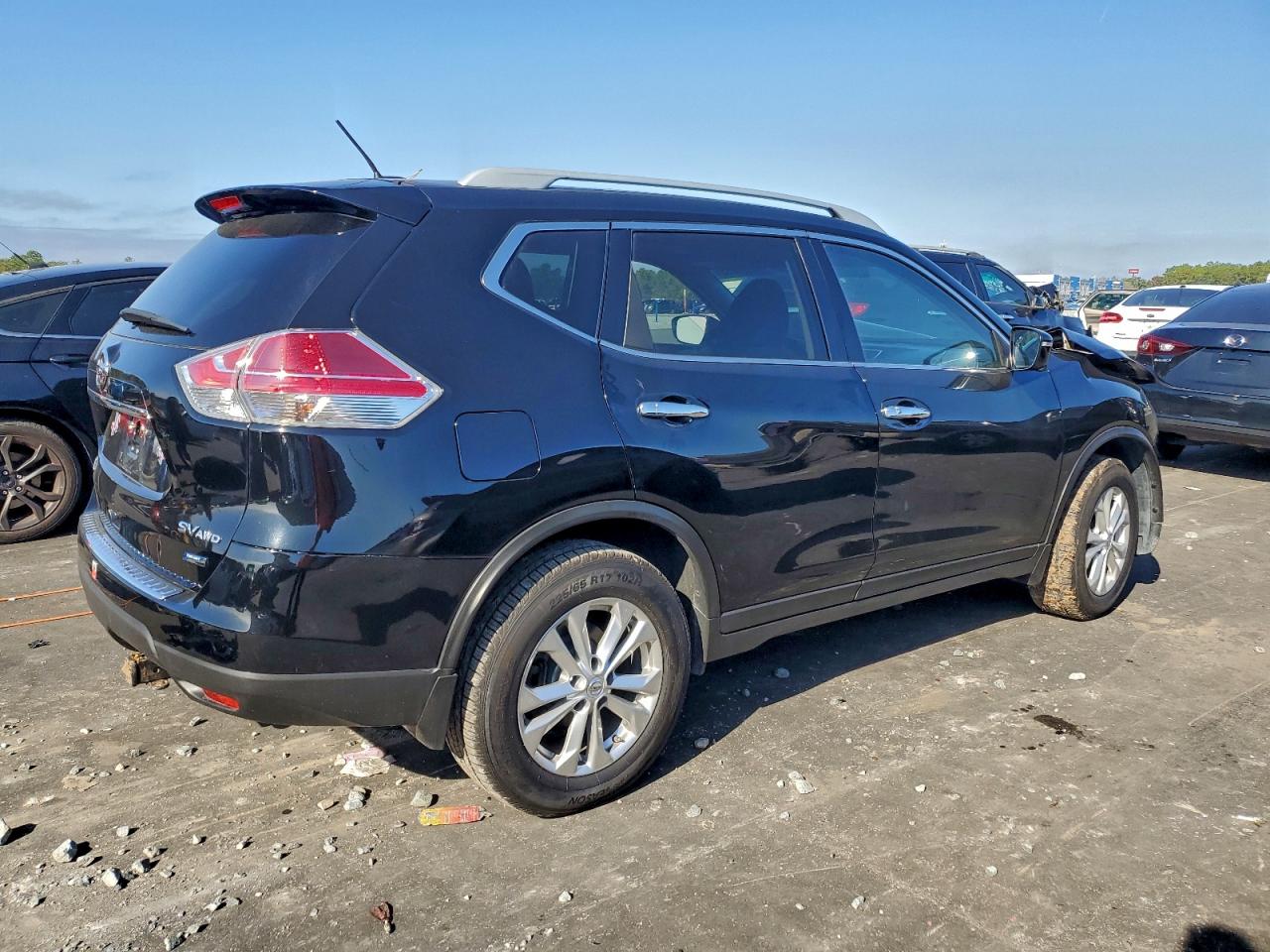 2014 NISSAN ROGUE S photo 3
